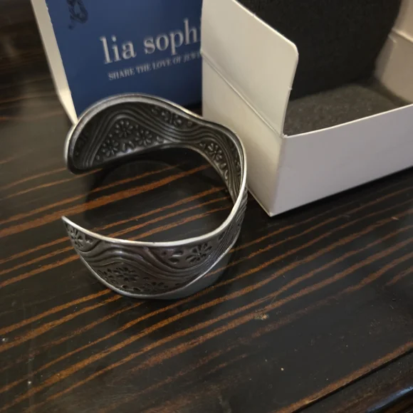 Lia Sophia Silver Cuff Bracelet - Picture 4 of 5